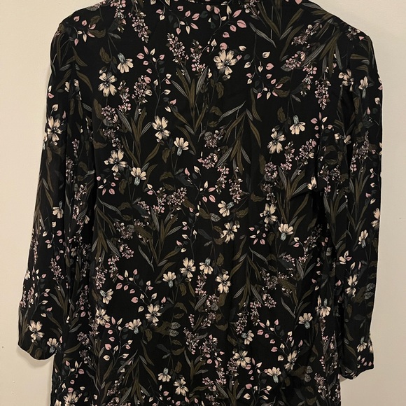 Women’s Size Small Dynamite Floral Blazer - Good Condition - Picture 3 of 3